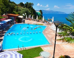 Khách sạn Hotel New York (Vlorë, Albania)