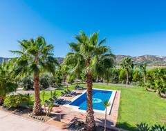 Casa/apartamento entero Villa With Pool, Tropical Garden And Marvelous Lake Views (Vélez-Málaga, España)