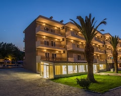 Khách sạn Sarti Beach (Sarti, Hy Lạp)