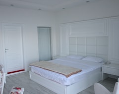 Hotel Beyaz Cinar Butik (Akçakoca, Turkey)