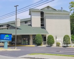 Khách sạn Twin Mountain Inn and Suites (Pigeon Forge, Hoa Kỳ)