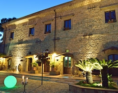 Hotel Agriturismo Vecchia Masseria Charme&Relax (Caltagirone, Italy)