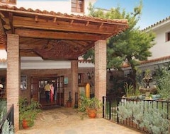 Hotel Refugio De Juanar (Ojen, Španjolska)