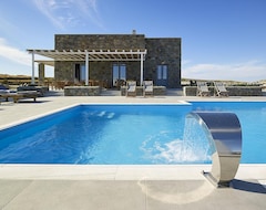 Hotelli Lithos Luxury Rooms (Apollonia, Kreikka)