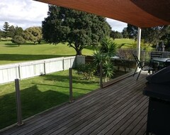 Cijela kuća/apartman Large Home Overlooking Mount Maunganui Golf Course (Tauranga, Novi Zeland)