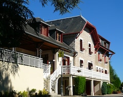 Hotel Ô Pervenches (Chambéry, France)