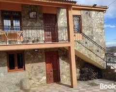 Entire House / Apartment Casa Rural La Vizana (Alija del Infantado, Spain)