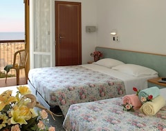 Khách sạn Hotel Haway (Rimini, Ý)