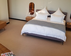 Hotel Beta Beach Guest House (Cape Town, South Africa)