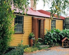 Hotel Alice's Cottages and Spa Hideaways (Launceston, Australia)