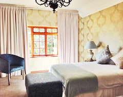 Hotel Island Letting Plattekloof Residence & Thai Spa (Cape Town, South Africa)