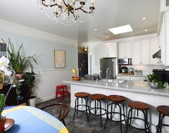 Koko talo/asunto Beautiful 3 Bedroom In Hip Yet Kid Friendly Neighborhood (San Bruno, Amerikan Yhdysvallat)