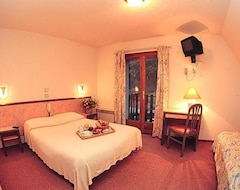 Hotel Club Espace (Montclar, France)