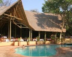 Entire House / Apartment Chobe Safari Lodge (Chobe, Botswana)