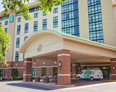 Khách sạn Embassy Suites by Hilton Hot Springs Hotel & Spa (Hot Springs, Hoa Kỳ)