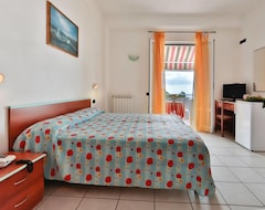 Hotelli Villa Rita (Ischia, Italia)