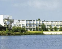 Hotel De Vossemeren By Center Parcs (Lommel, Belgium)