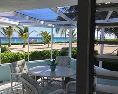 Hotel Kozy Kai - Sealodge #17 Romantic Beachfront Holiday In Cayman Kai (Cayman Brac, Cayman Islands)