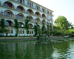 Hotel Insula (Neptun, Romania)
