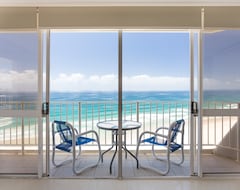 Hotelli Breakers North Absolute Beachfront Apartments (Surfers Paradise, Australia)