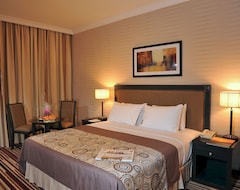 أجنحة إجزكيوتيف الفندقية من مروج غلوريا، شقق فندقية فخمة (أبو ظبي, الإمارات العربية المتحدة)