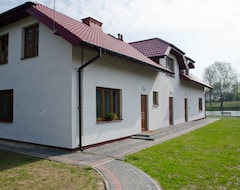 Pensión W Dolinie Stawów (Wąwolnica, Polonia)