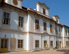 Hotel Chateau Loucen Garden Retreat (Loucen, Czech Republic)
