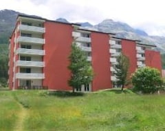 Otel Skyline House Ferienapartments (St. Moritz, İsviçre)