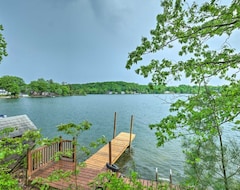 Hele huset/lejligheden New! Quiet Cabin On Glen Lake W/ Boat Dock & Deck! (Lake George, USA)