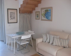 Casa/apartamento entero Lulu House, House With Garden 300 Meters From The Beach (Sant'Anna Arresi, Italia)