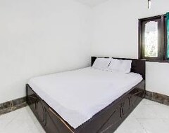 Otel Spot On 91383 Green Forest Homestay (Praya, Endonezya)