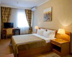 Khách sạn Novyi Hotel (Smolensk, Nga)