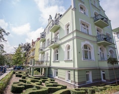Otel Villa Artis (Swinoujscie, Polonya)