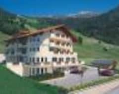 Hotel Alpen-Royal (Jerzens, Austria)