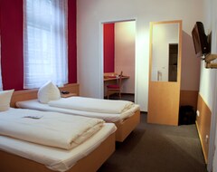 Hotel Zur Linde (Meldorf, Almanya)
