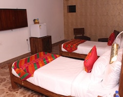 Hotel Sadda Pind (Amritsar, India)