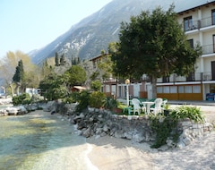 Hotelli Albergo Campeggio Bommartini (Malcesine, Italia)