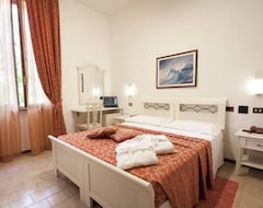 Hotel Carancini (Salsomaggiore Terme, İtalya)