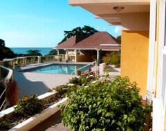 Khách sạn Grooms Beach Villa & Resort (Point Salines, Grenada)