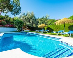Cijela kuća/apartman Holiday Home With Rustic Charm And Pretty Garden Near The Montes De Málaga (Malaga, Španjolska)