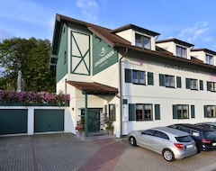 Khách sạn Landhotel Jungbrunnen (Bad Brambach, Đức)
