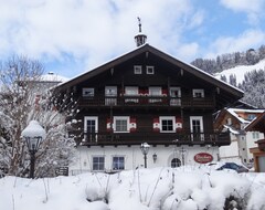 Khách sạn Appartements Blaickner (Neukirchen am Großvenediger, Áo)