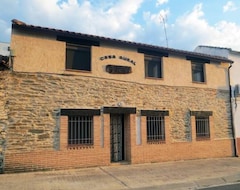 Casa Rural El Quinto Y Medio (Berrocalejo, Tây Ban Nha)