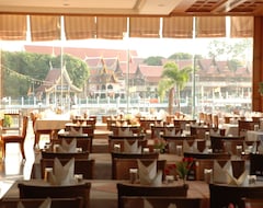 Hotel Riverview Place (Ayutthaya, Thailand)