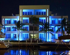 Khách sạn Zenza Boutique Hotel (Providenciales, Quần đảo Turks and Caicos)