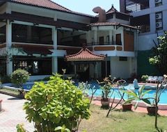 Hotel Puri Naga Beachfront Cottages (Legian, Indonezija)