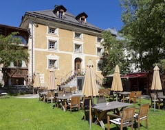 Khách sạn Chesa Salis & Restaurant (St. Moritz, Thụy Sỹ)