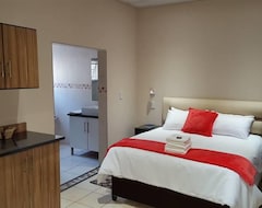 Hotel Rose Garden Overnight Stay (Mookgophong, Sydafrika)