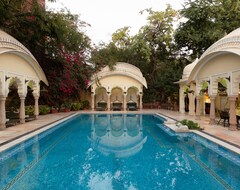 فندق ألسيزار هافيلي - أيه هرتدج هوتل (جايبور, الهند)