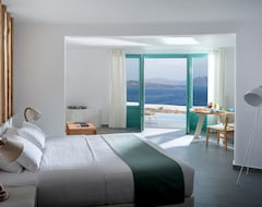Хотел Neptune Luxury Suites (Акротири, Гърция)